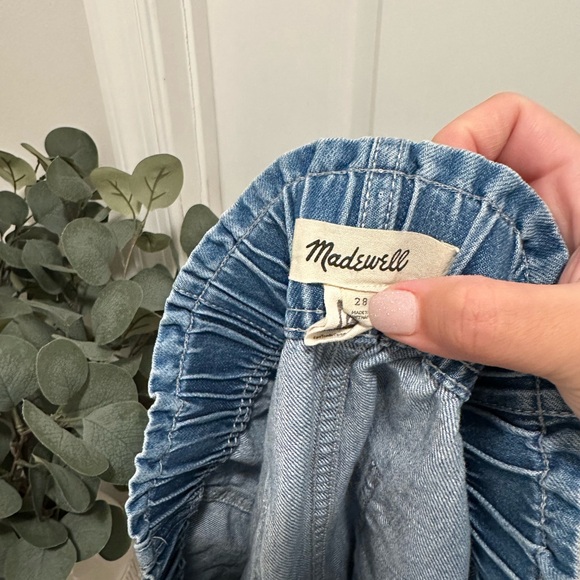 Madewell Denim Pull-On Paperbag Utility Shorts in Arcwood Wash - Picture 9 of 9